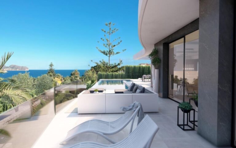 5-bed Villa in Benissa