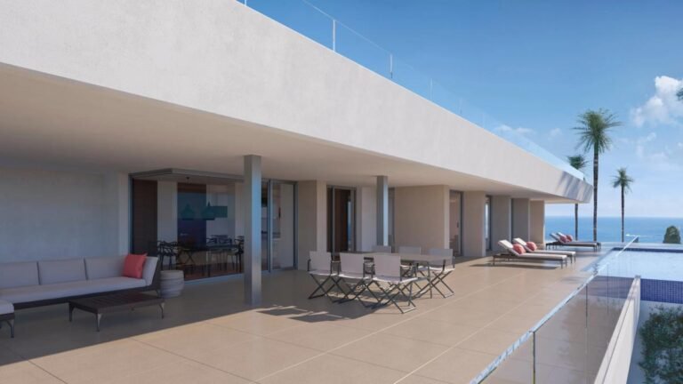 6-bed Villa in Benitachell
