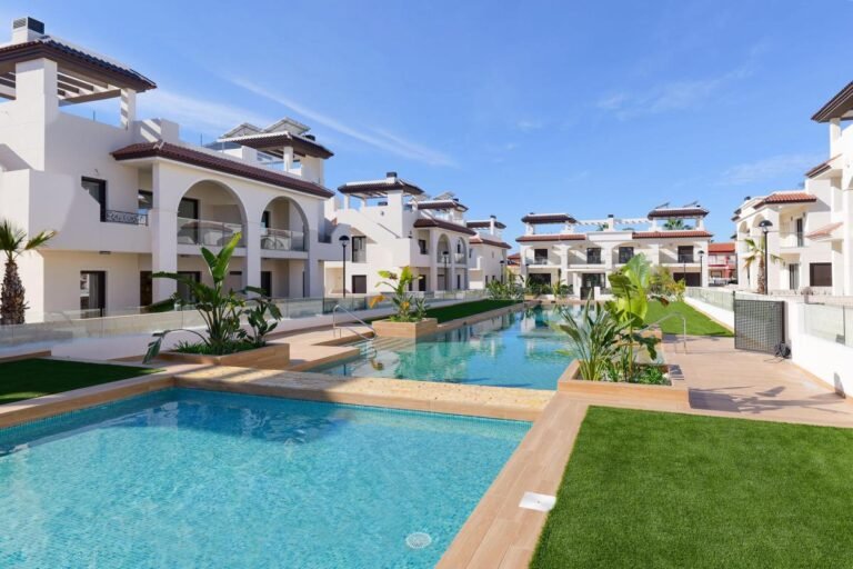 2-bed Apartment in Rojales