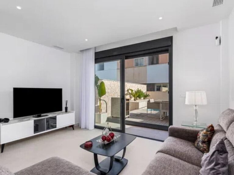 4-bed Townhouse in Guardamar del Segura