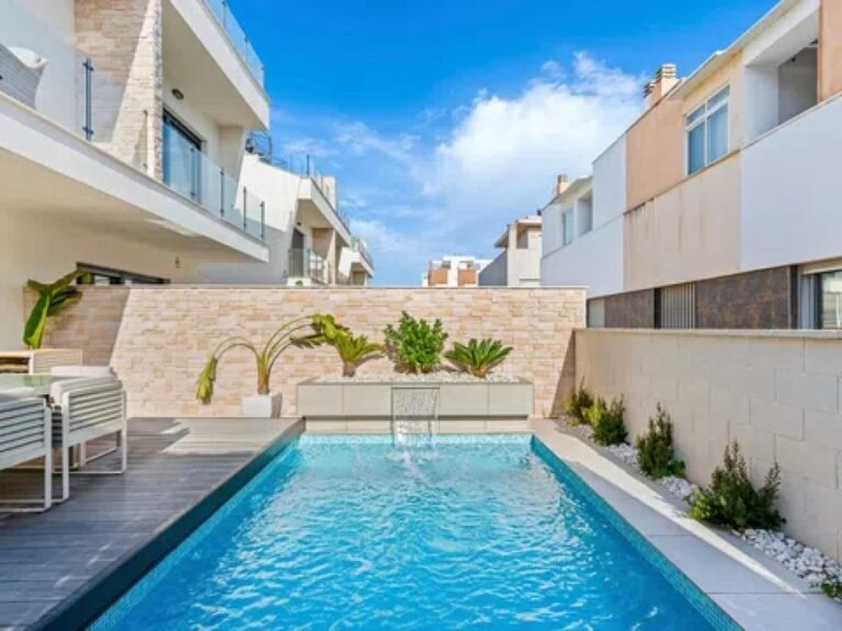 4-bed Townhouse in Guardamar del Segura