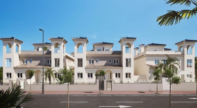 4-bed Townhouse in Bigastro