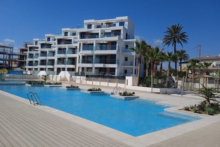 2-bed Apartment in Denia