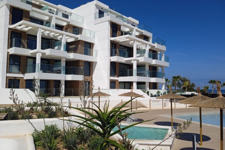 2-bed Apartment in Denia