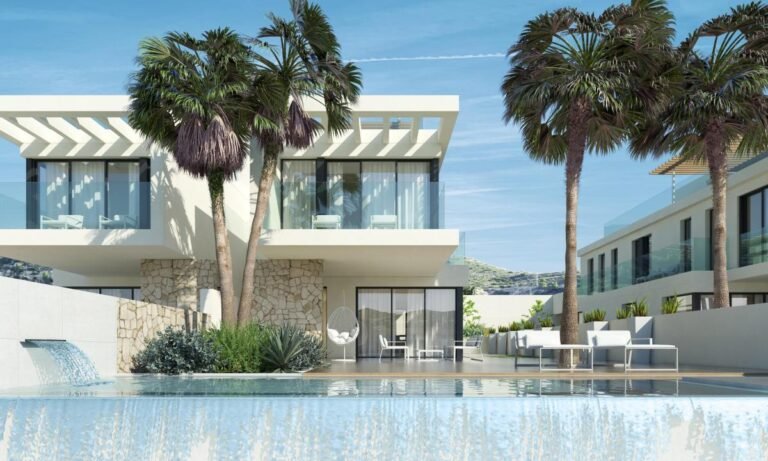 3-bed Townhouse in Amoros