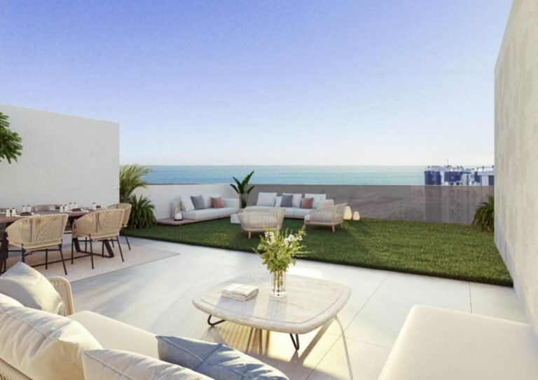 2-bed Apartment in Torrevieja