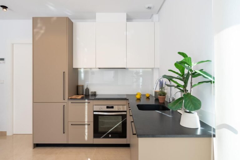3-bed Townhouse in The Marina