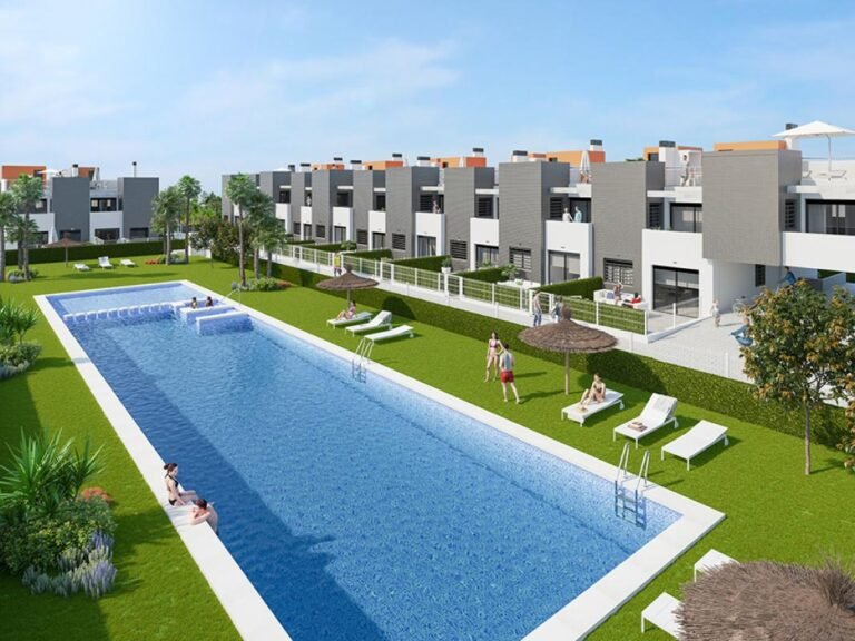2-bed Apartment in Torrevieja