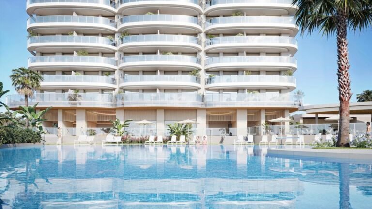 4-bed Apartment in Benidorm