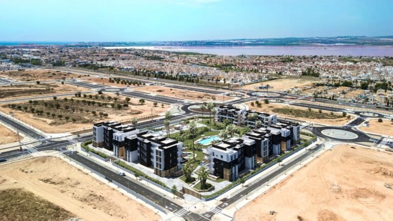 2-bed Apartment in Torrevieja