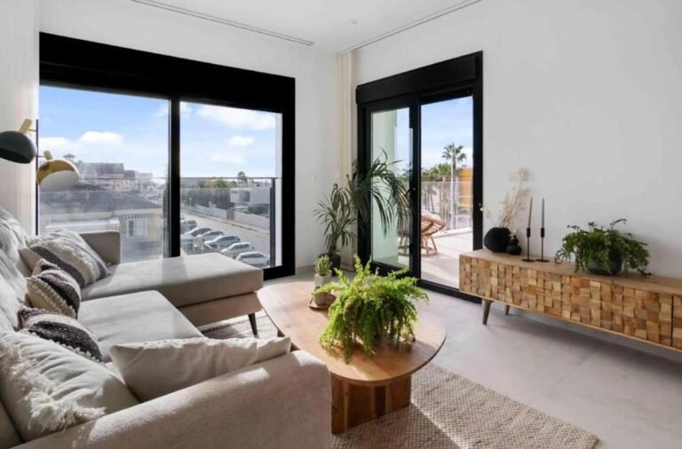 2-bed Apartment in Torrevieja