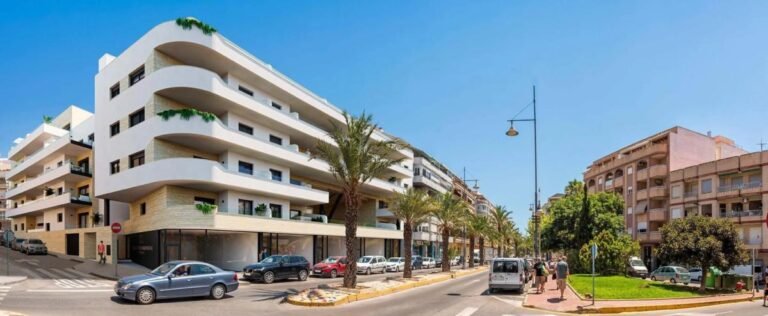 3-bed Apartment in Torrevieja