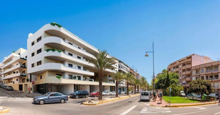 3-bed Apartment in Torrevieja