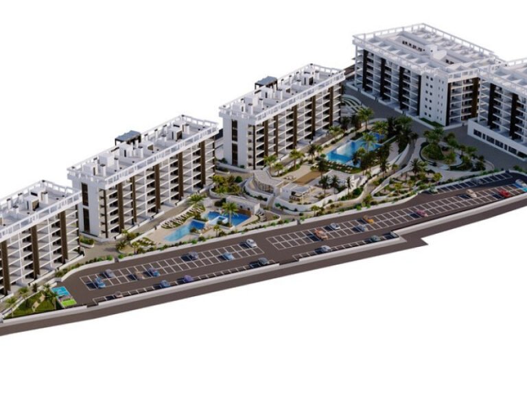 2-bed Apartment in Torrevieja
