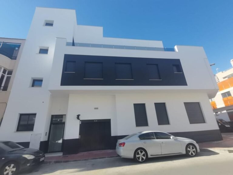 2-bed Apartment in Torrevieja