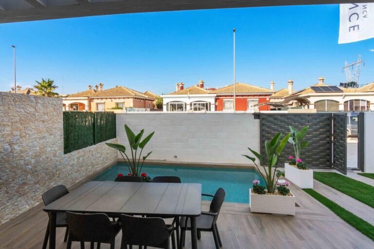 3-bed Villa in Los Montesinos