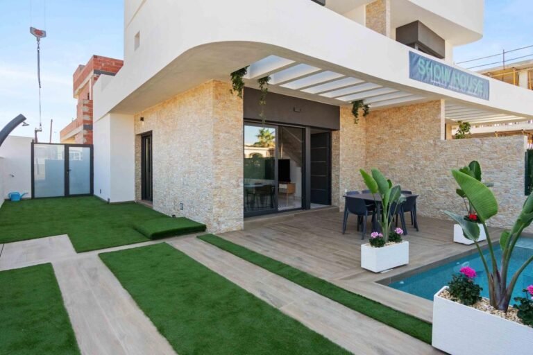 3-bed Villa in Los Montesinos