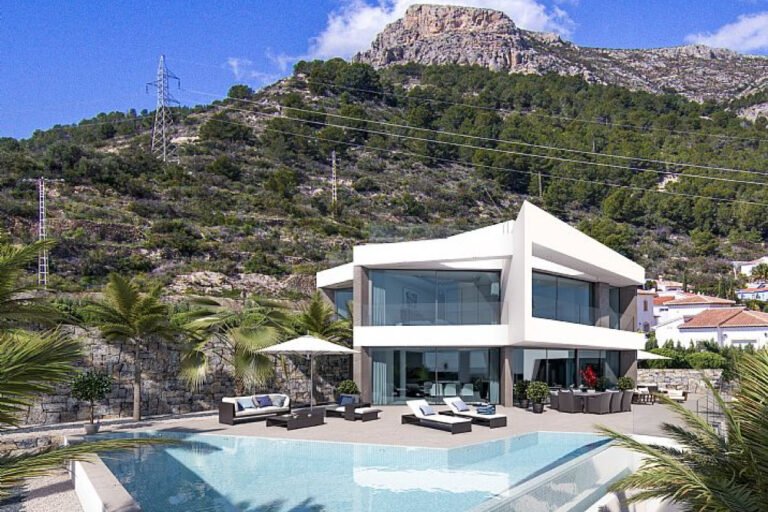4-bed Villa in Calpe