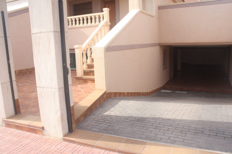 2-bed Townhouse in Torrevieja
