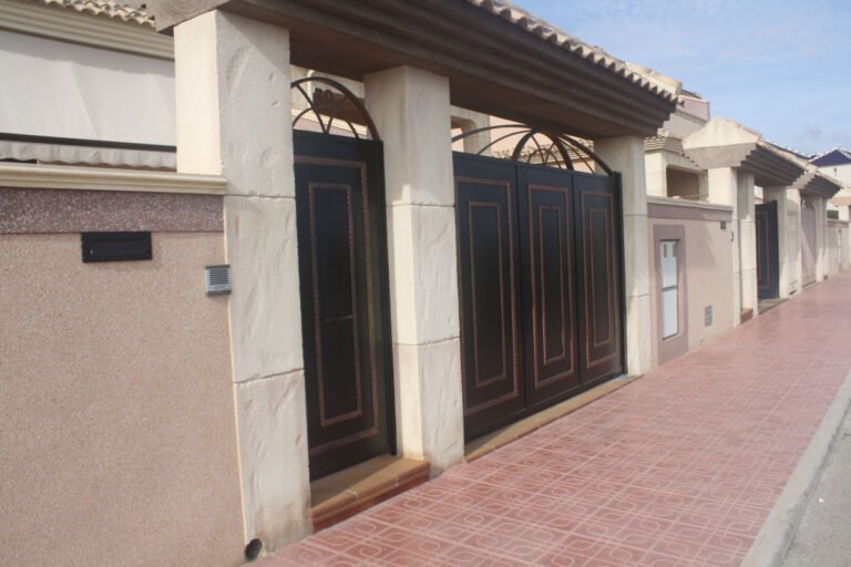 2-bed Townhouse in Torrevieja