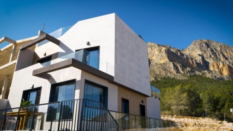 3-bed Townhouse in Polop