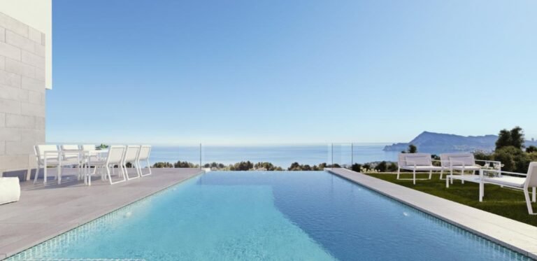 4-bed Villa in Altea