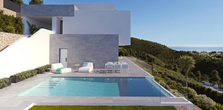 4-bed Villa in Altea