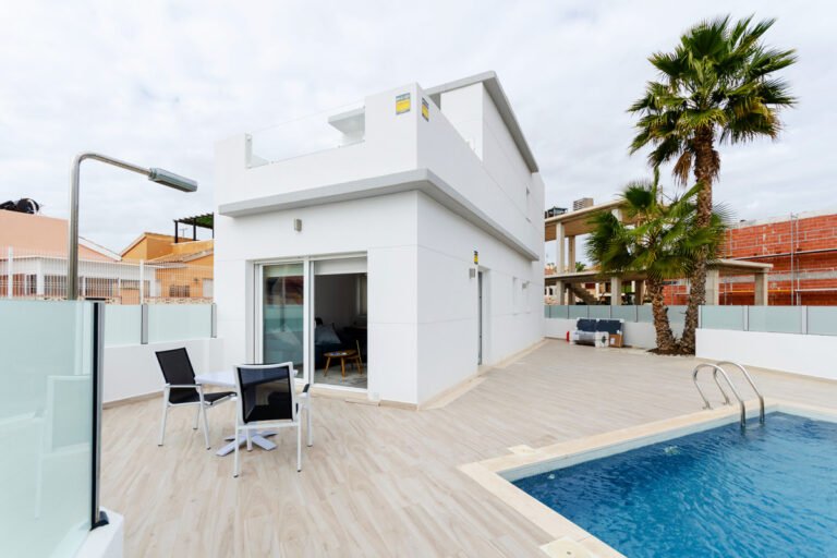 3-bed Villa in Torrevieja