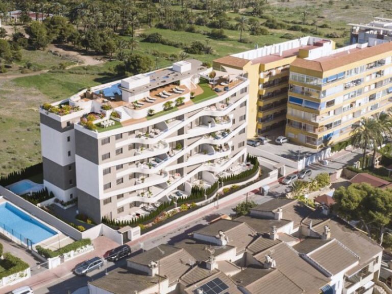 3-bed Apartment in Torrevieja