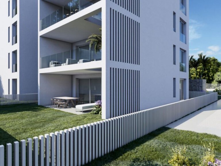 2-bed Apartment in Denia