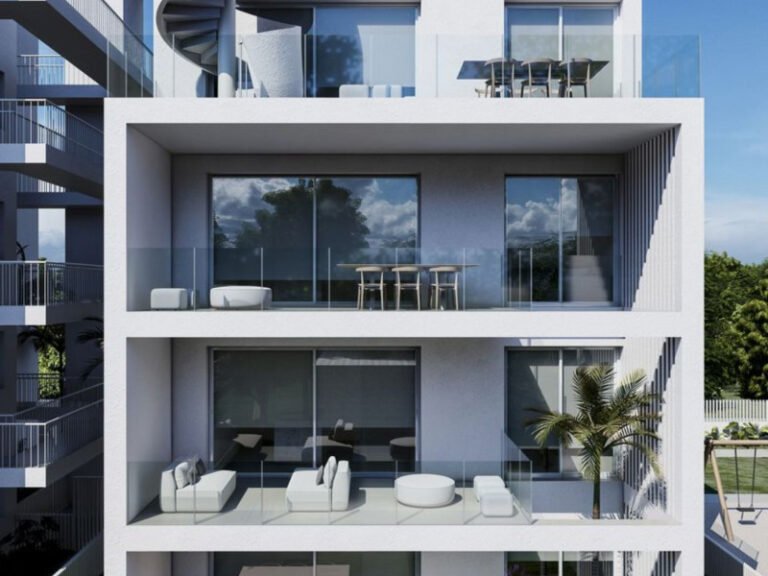 2-bed Apartment in Denia