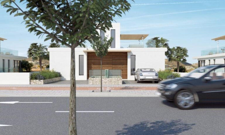 3-bed Townhouse in Amoros