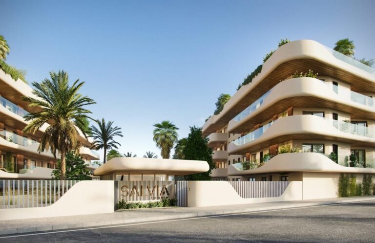 3-bed Apartment in Marbella
