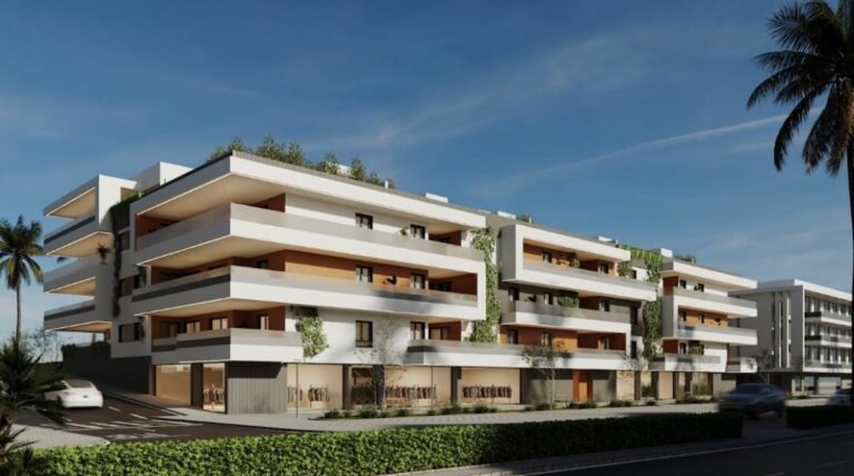 2-bed Apartment in Marbella