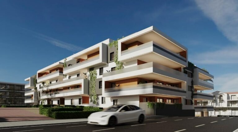 2-bed Apartment in Marbella