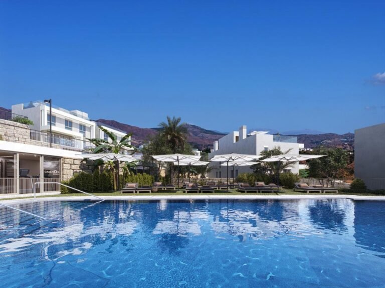 4-bed Townhouse in Mijas