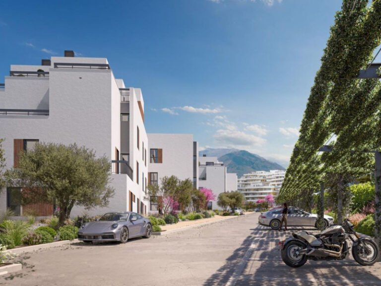 2-bed Apartment in Estepona