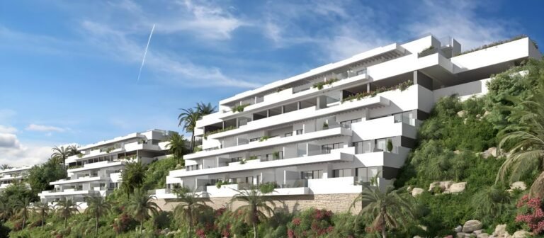 2-bed Apartment in Mijas