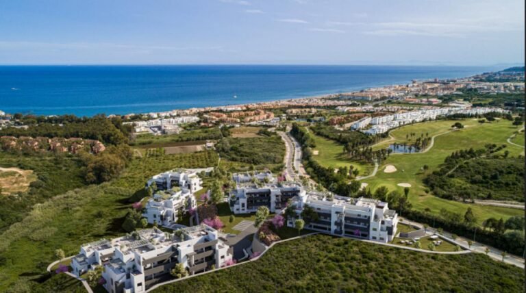 3-bed Apartment in Casares